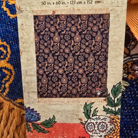 Disney Coco Throw Blanket - Picture 3 of 5